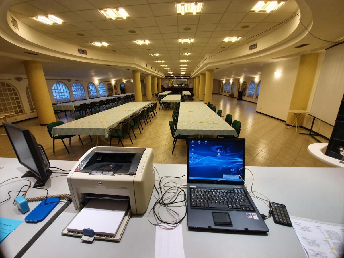 Hotel Cormoran Cattolica Luaran gambar