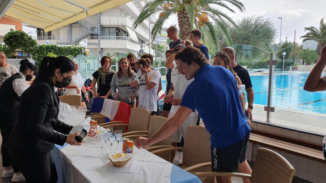 Hotel Cormoran Cattolica Luaran gambar