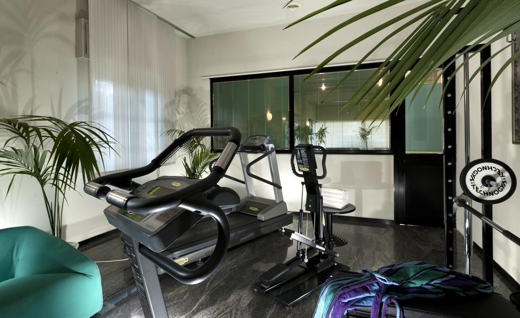 Hotel Cormoran Cattolica Luaran gambar