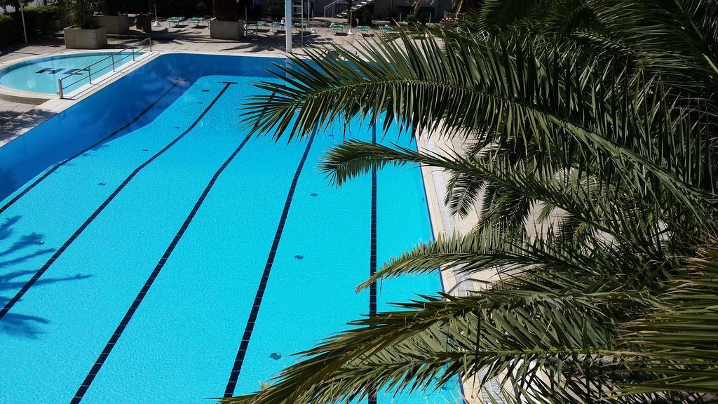 Hotel Cormoran Cattolica Luaran gambar